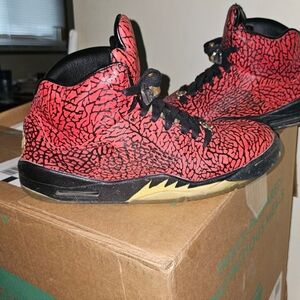 Jordan 5 Versace limited edition size 11 tennis shoes